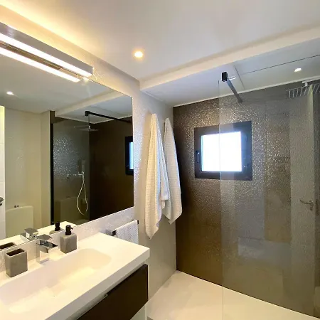 Jardines Del Puerto For Up To 6, Totally Refurbished 2025, Gardens, Pools, Garage, Wifi