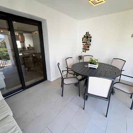 Jardines Del Puerto For Up To 6, Totally Refurbished 2025, Gardens, Pools, Garage, Wifi Lägenhet