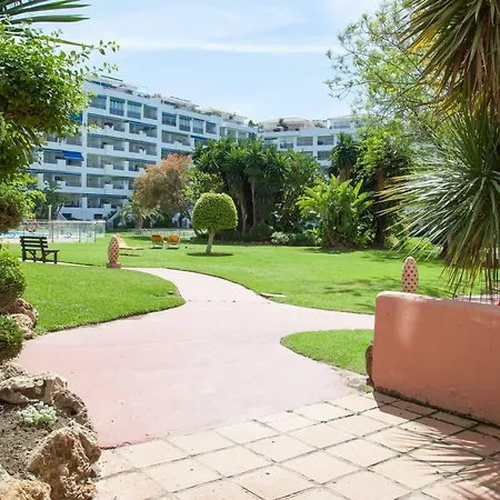 Apartment Jardines Del Puerto For Up To 6, Totally Refurbished 2025, Gardens, Pools, Garage, Wifi Marbella