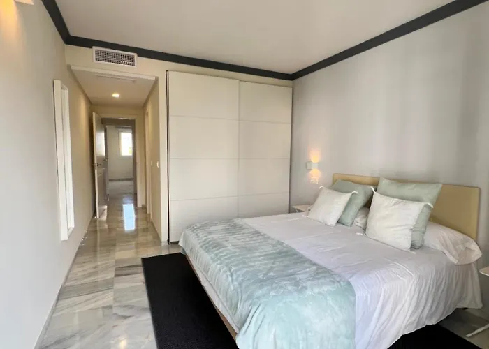 Jardines Del Puerto For Up To 6, Totally Refurbished 2025, Gardens, Pools, Garage, Wifi شقة *