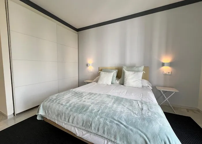 Jardines Del Puerto For Up To 6, Totally Refurbished 2025, Gardens, Pools, Garage, Wifi