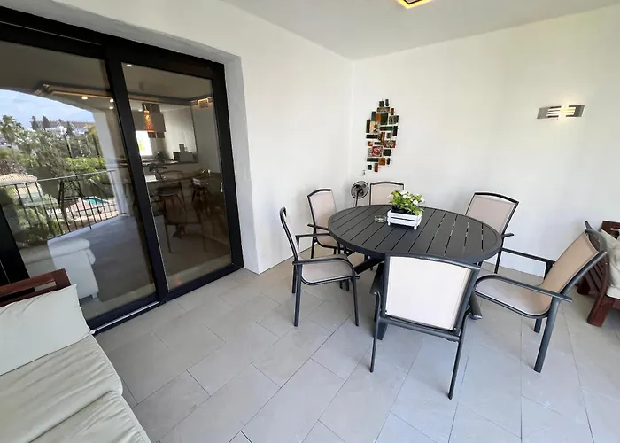 Jardines Del Puerto For Up To 6, Totally Refurbished 2025, Gardens, Pools, Garage, Wifi شقة