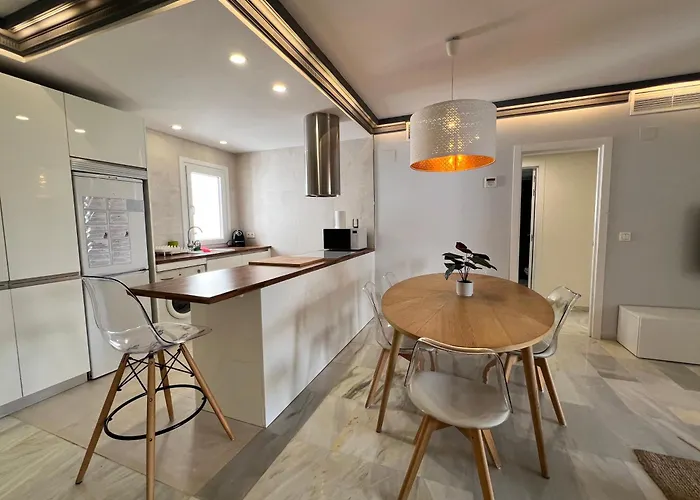 Jardines Del Puerto For Up To 6, Totally Refurbished 2025, Gardens, Pools, Garage, Wifi * ماربيا