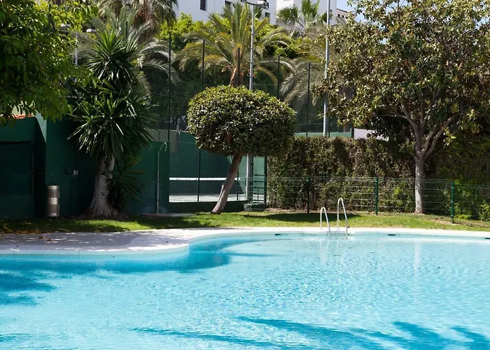 Jardines Del Puerto For Up To 6, Totally Refurbished 2025, Gardens, Pools, Garage, Wifi ماربيا